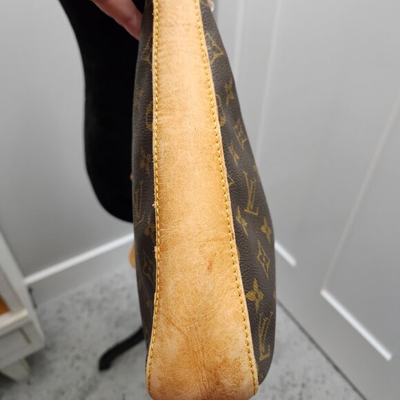 Louis Vuitton Monogram Canvas Hobo Bag - Picture 4 of 14